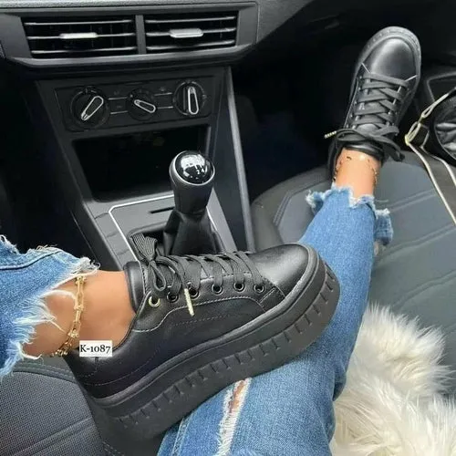 Casual Women's Sneakers - Stylish Platform Flat Shoes for Everyday Comfort
