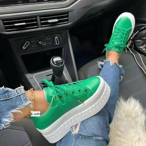Casual Women's Sneakers - Stylish Platform Flat Shoes for Everyday Comfort