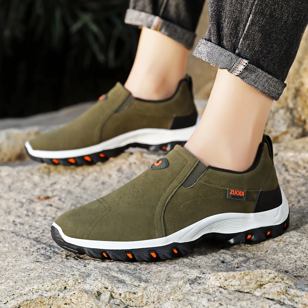 Comfy Non Slip Solid Color Slip On Sneakers for Men