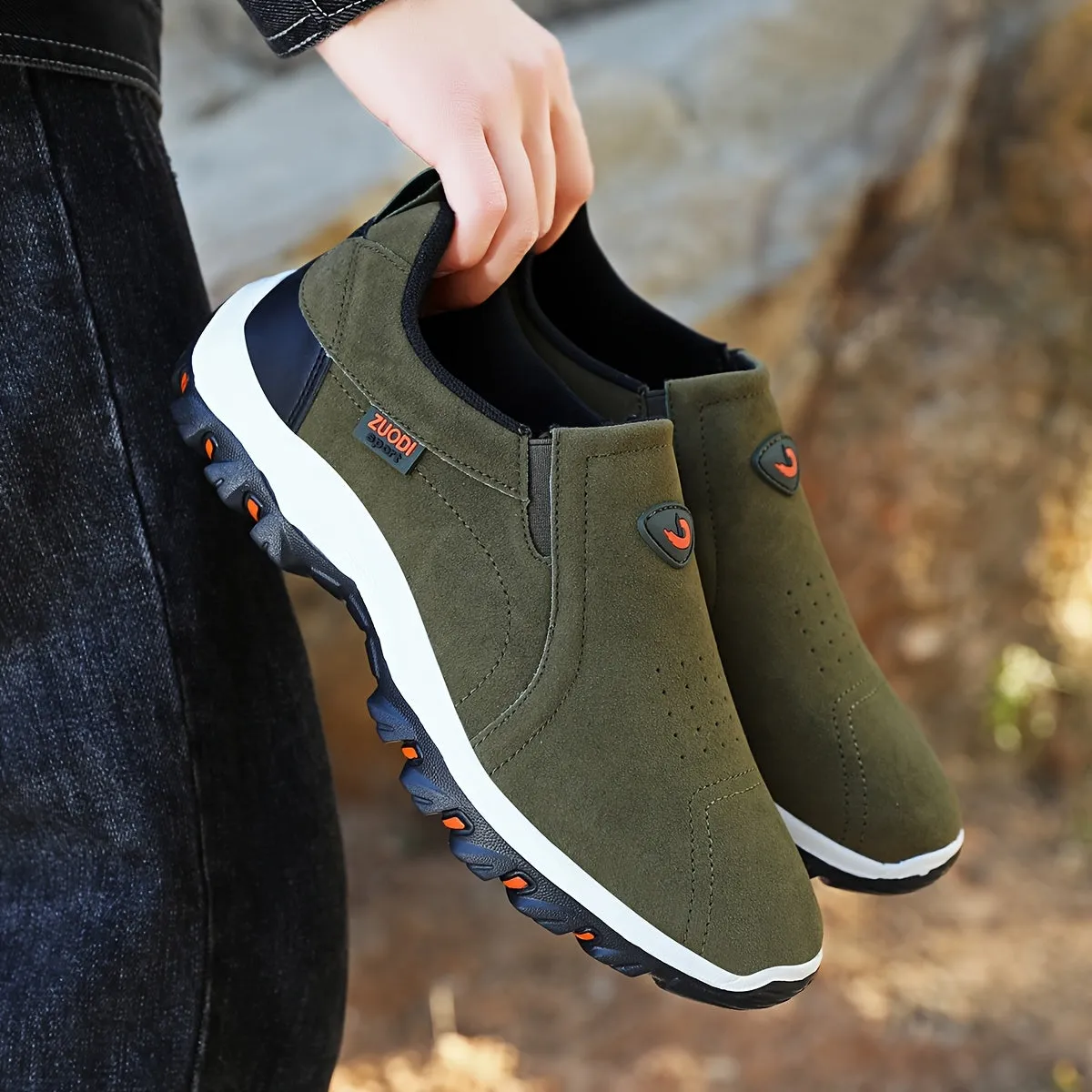 Comfy Non Slip Solid Color Slip On Sneakers for Men