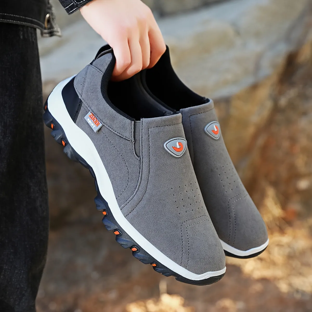 Comfy Non Slip Solid Color Slip On Sneakers for Men