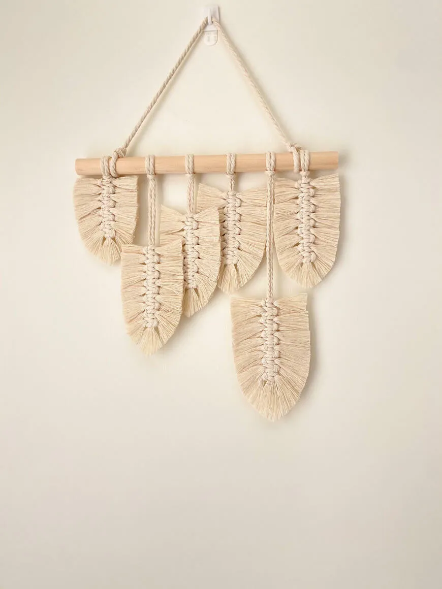 Devine Leaf Wall Hanger
