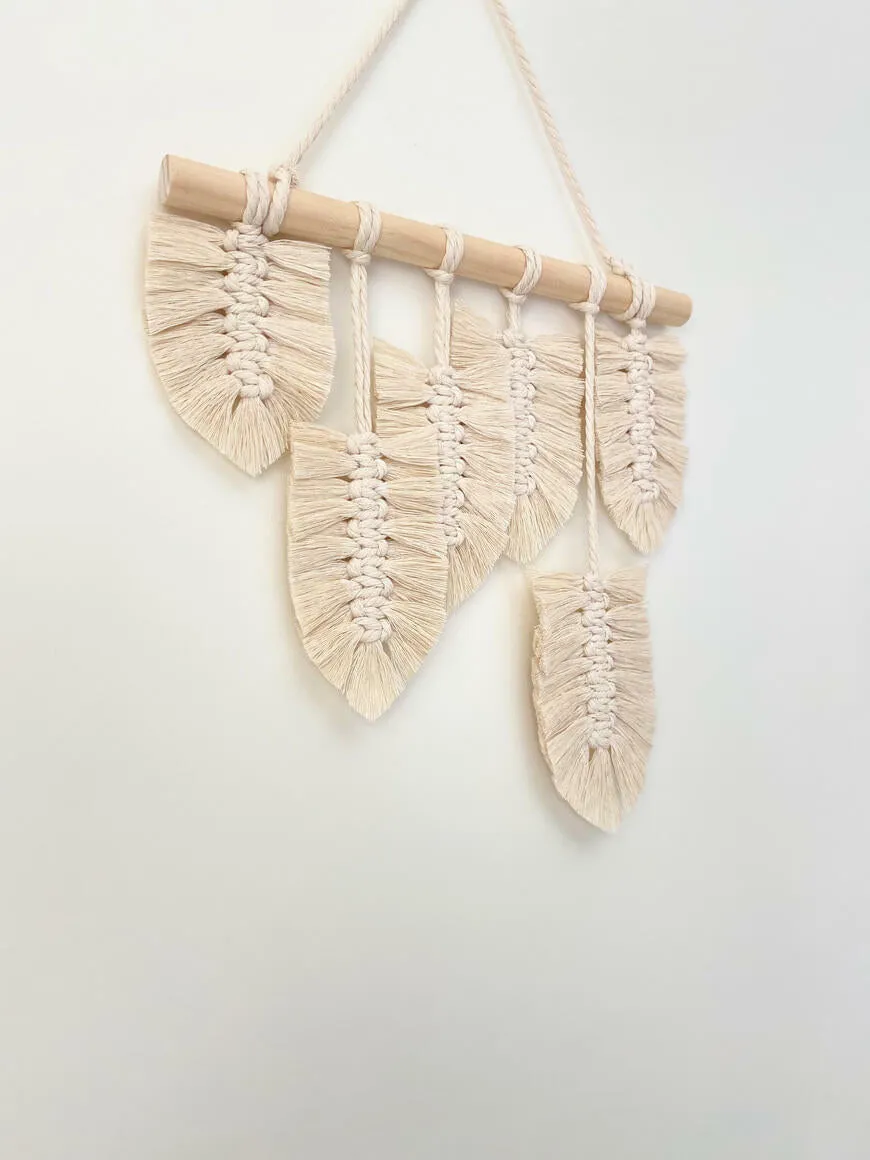 Devine Leaf Wall Hanger