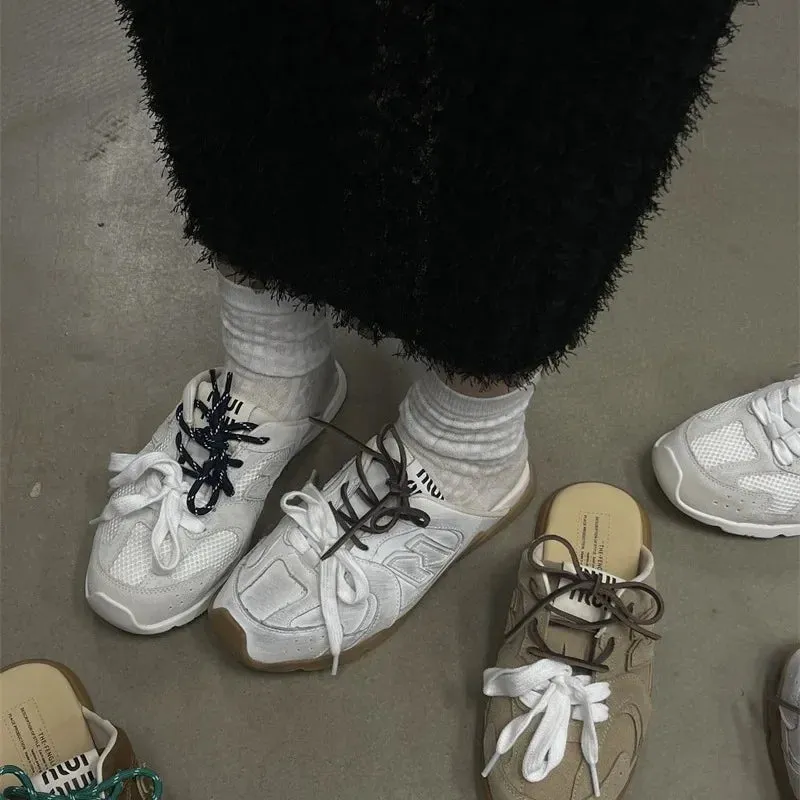 Dual-Colored Leather Sneakers for Casual Fitness