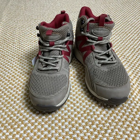 Eddie Bauer hiking men’s sneakers size 6M. NWT