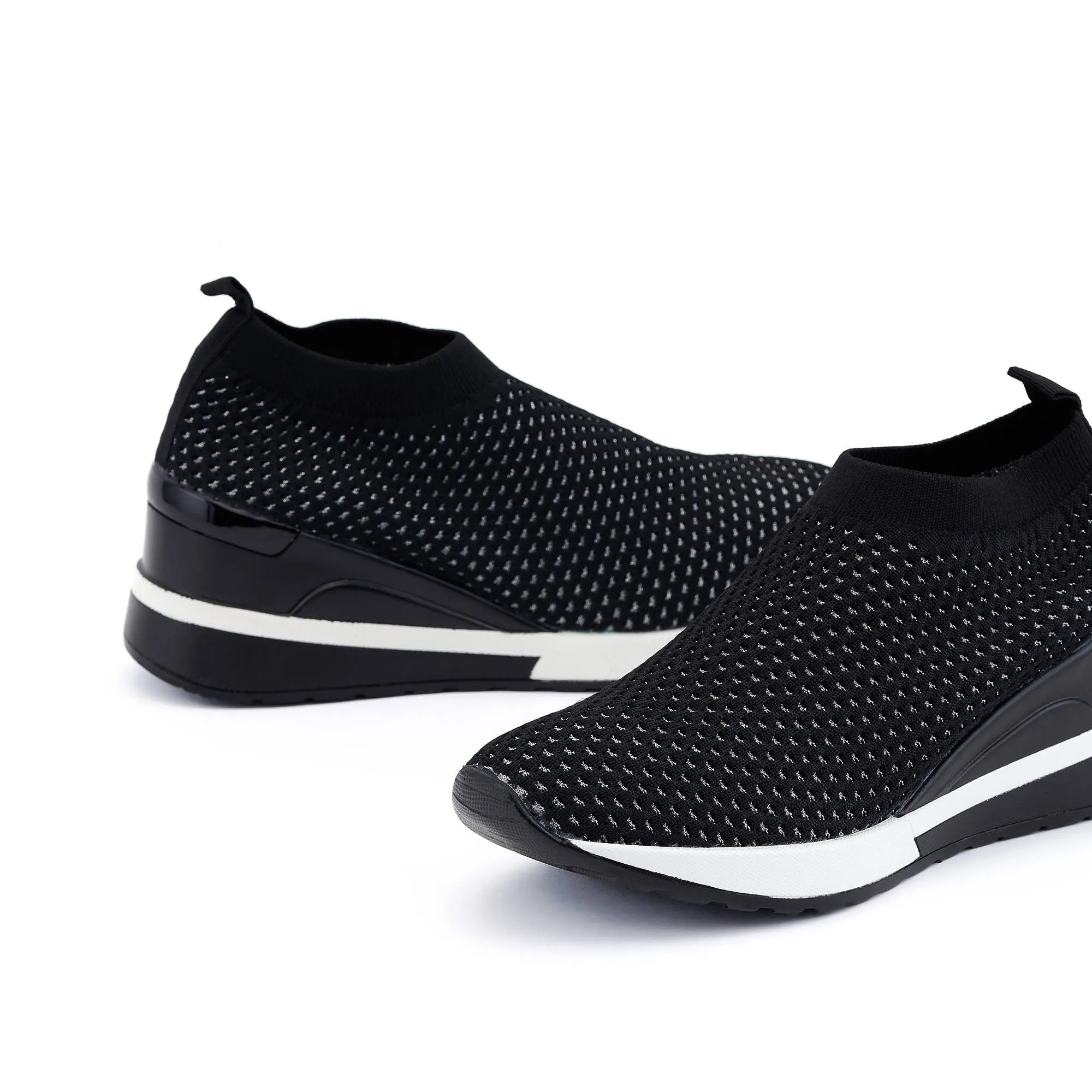 Giovanni Black & Silver Sneakers