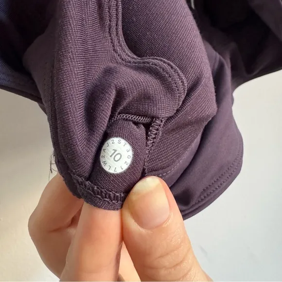 Lululemon Pushing Limits Bra Black Currant 10