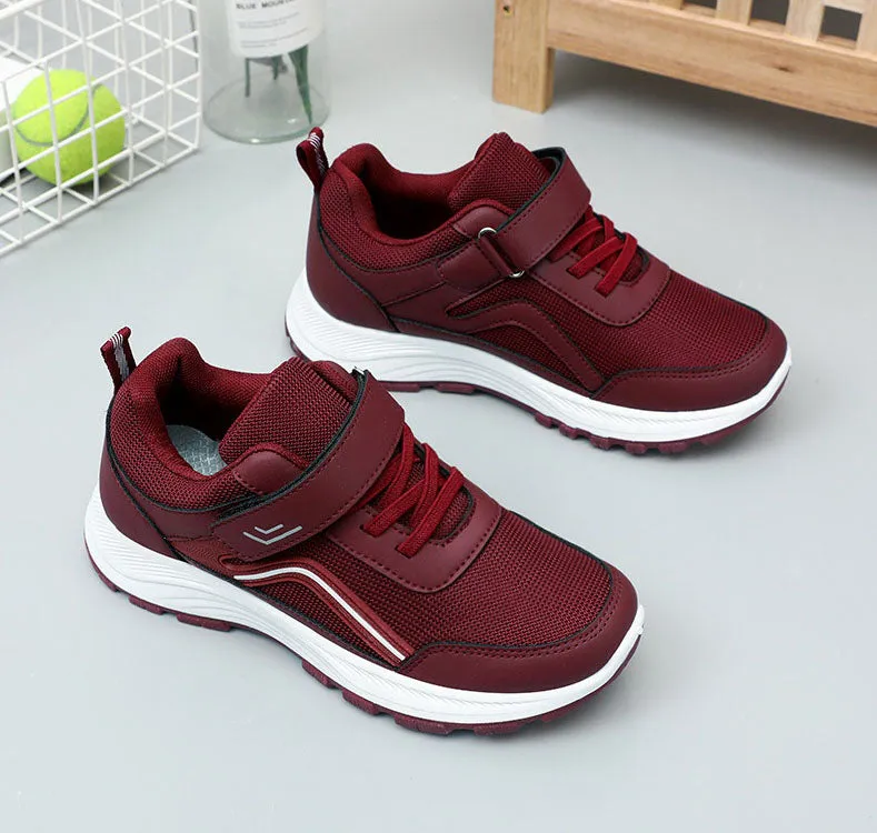 Modern Knitted Trainer Sneakers for Maximum Flexibility and Support