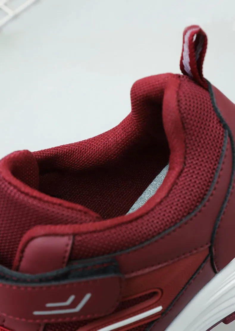 Modern Knitted Trainer Sneakers for Maximum Flexibility and Support