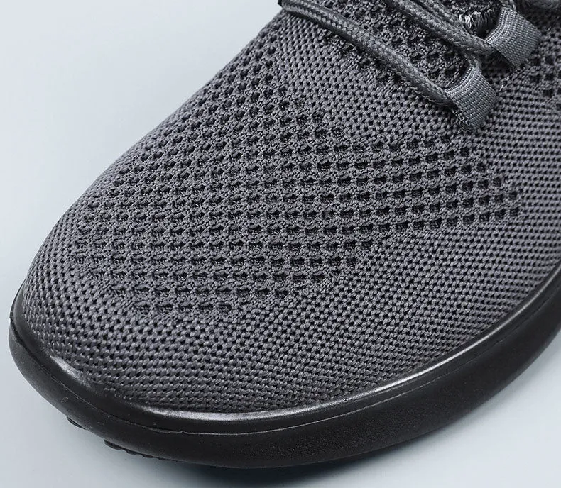 Modern Minimalist Training Shoes Perfect for Casual Outings