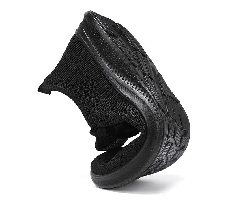 Modern Minimalist Training Shoes Perfect for Casual Outings