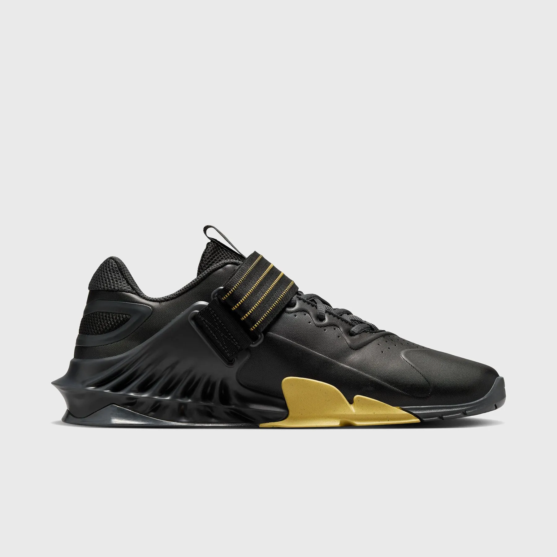 Nike - Savaleos Weightlifting Shoes - BLACK/MET GOLD-ANTHRACITE INFINITE GOLD