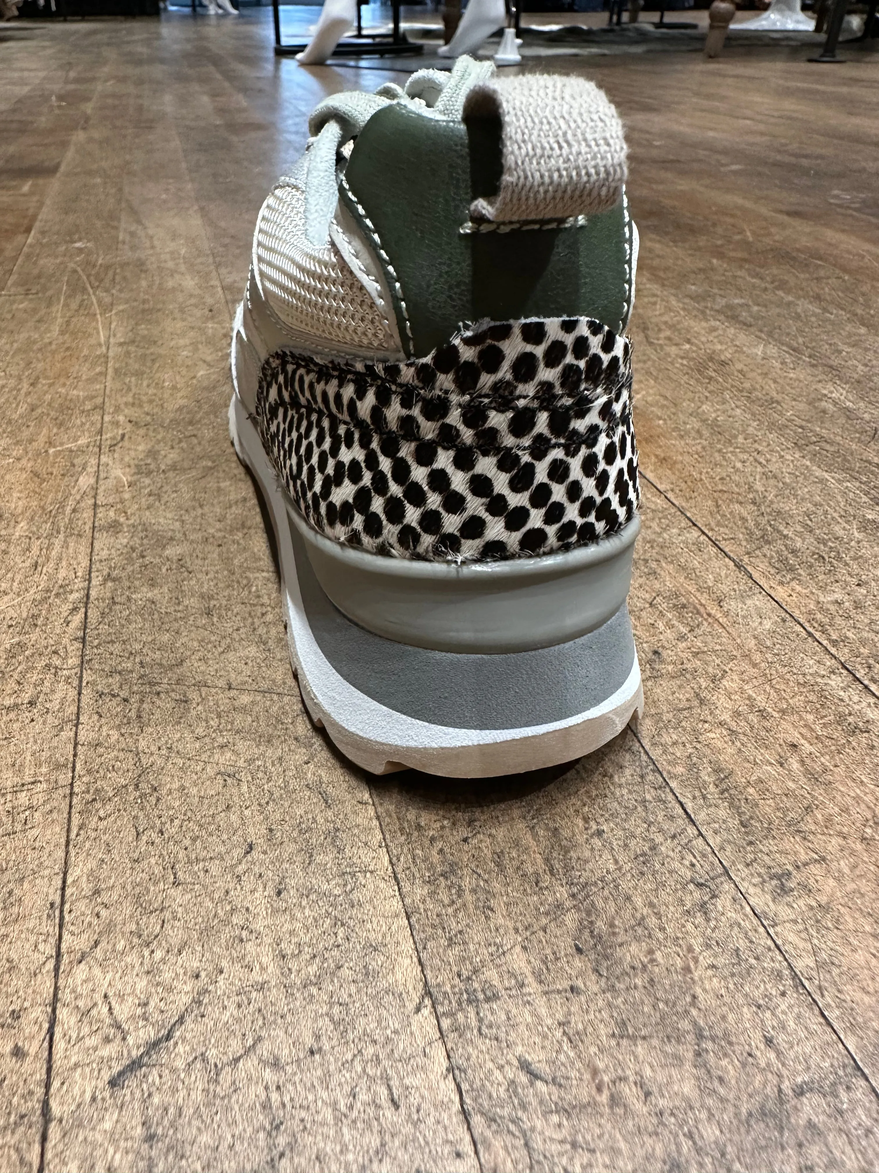SHUSHOP Parker Black and White Sneaker