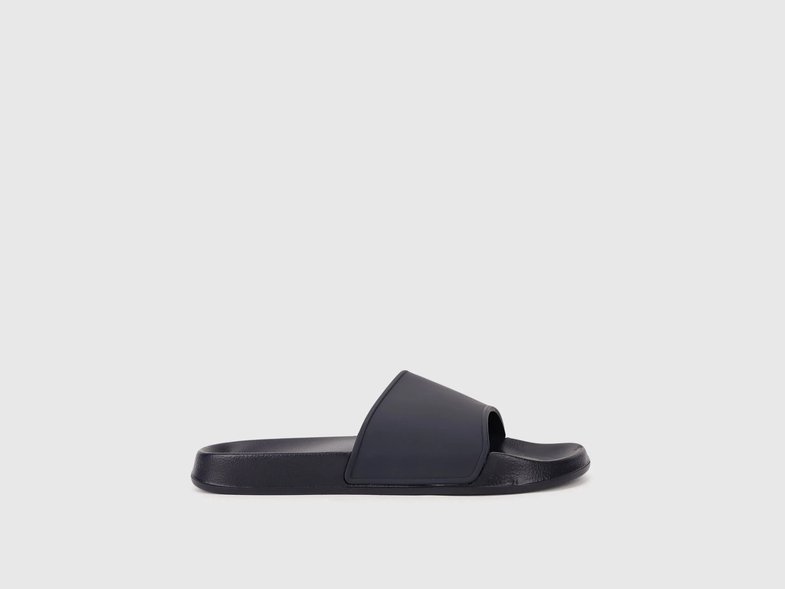 Solid Slip-On Slider