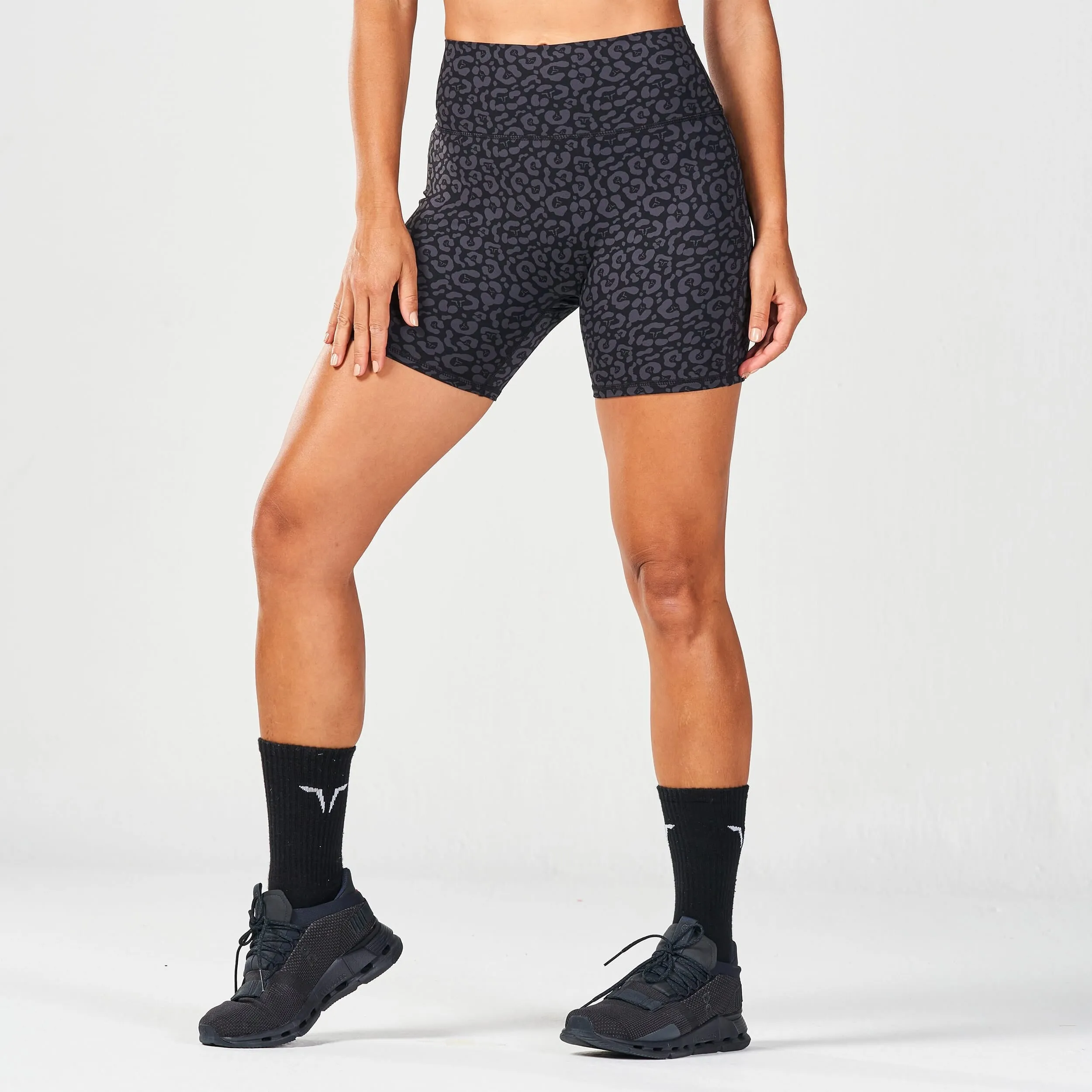 SQUATWOLF UNTAMED 5" BIKER SHORTS