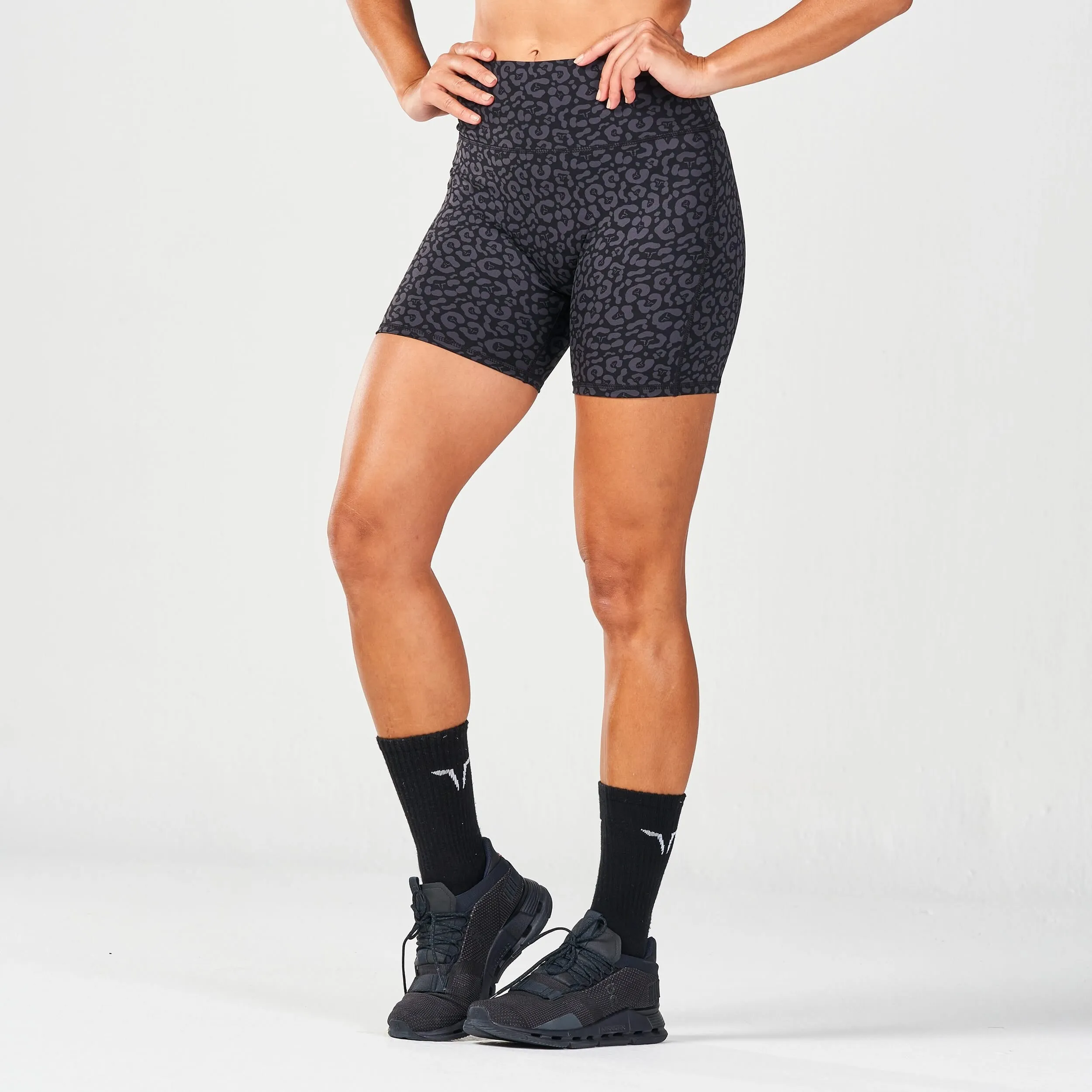 SQUATWOLF UNTAMED 5" BIKER SHORTS