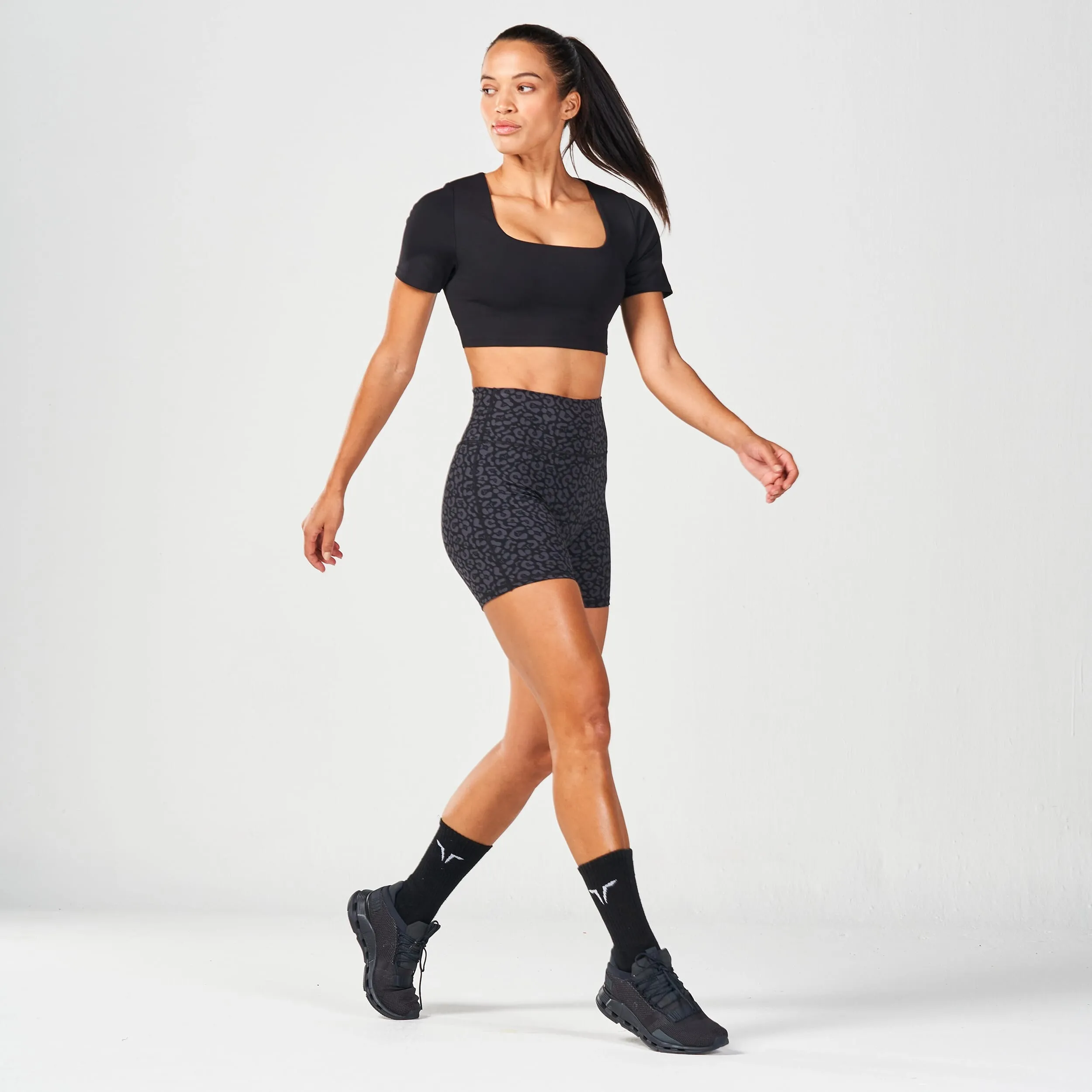 SQUATWOLF UNTAMED 5" BIKER SHORTS