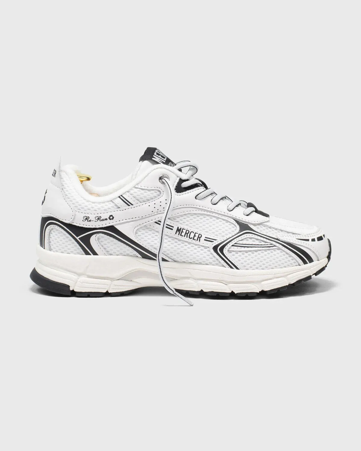 The re-run speed in white/black