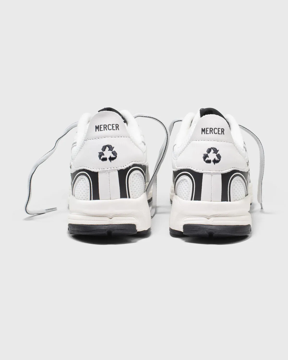 The re-run speed in white/black