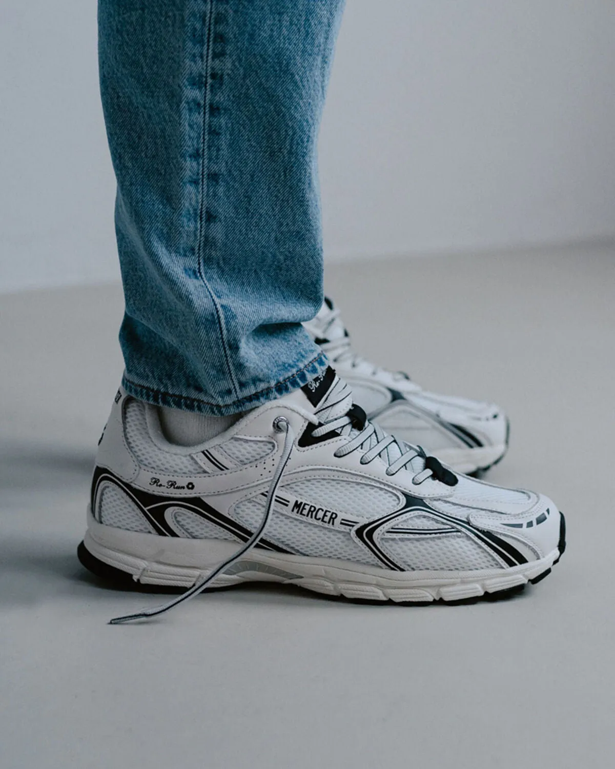 The re-run speed in white/black