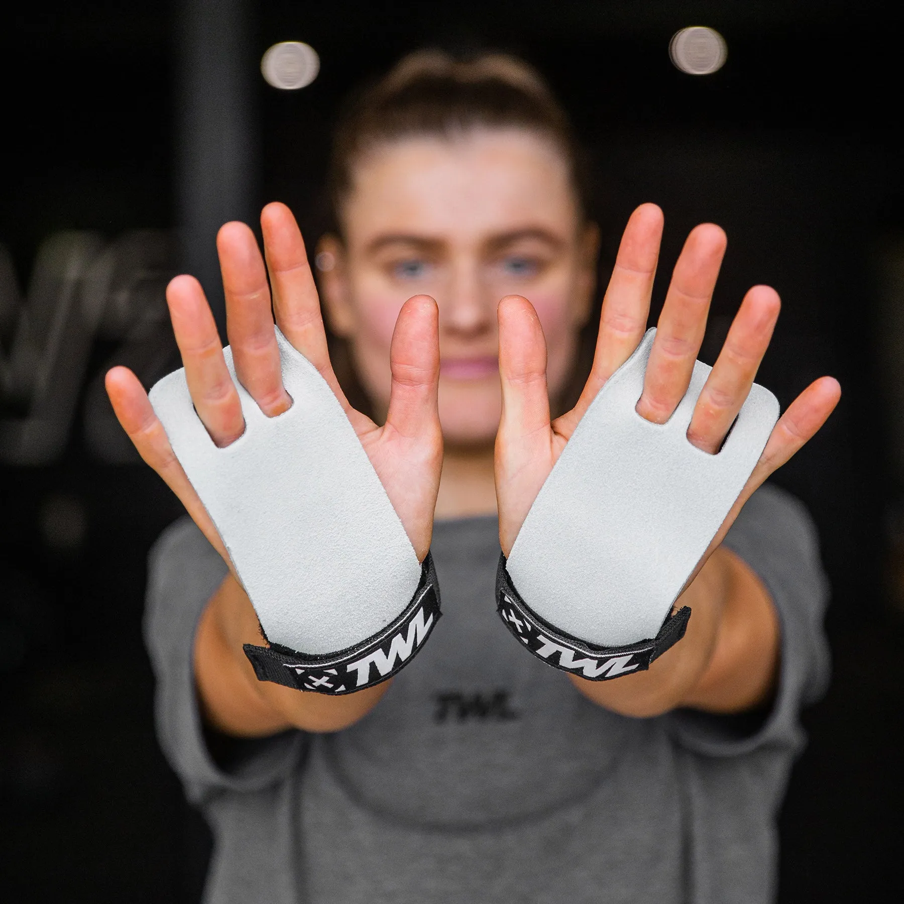 TWL - LEATHER GYMNASTIC GRIPS - ICED GREY