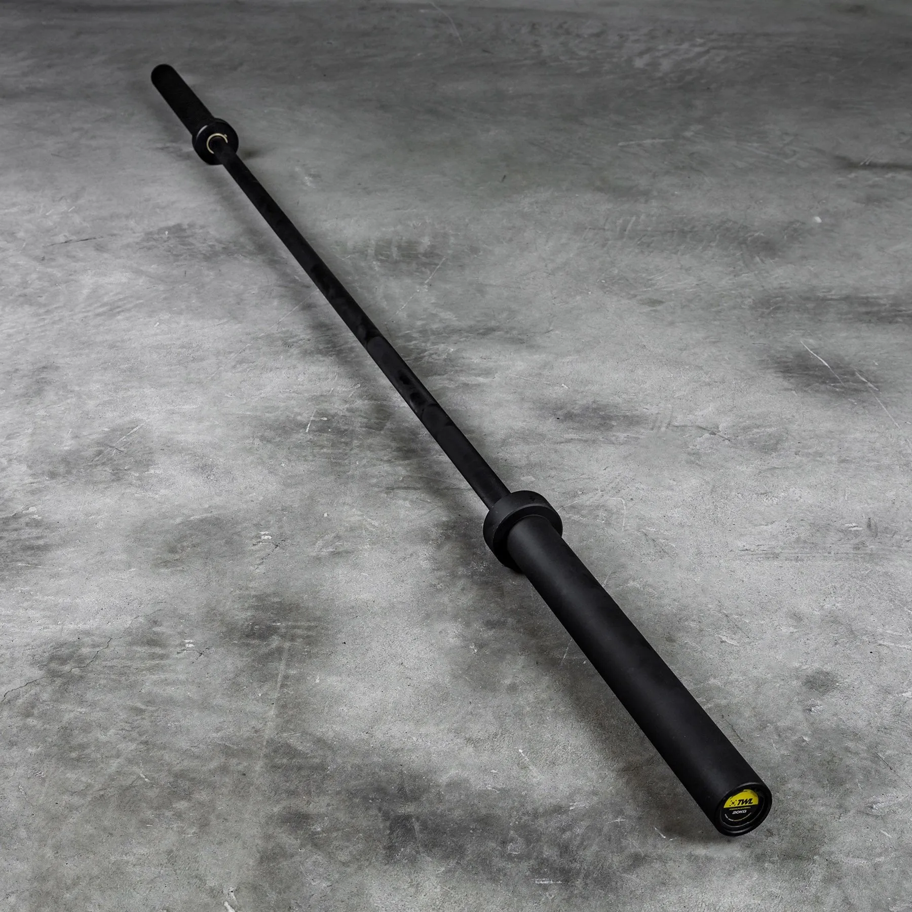 TWL - MEN'S PREMIUM 20Kg BARBELL - BLACK